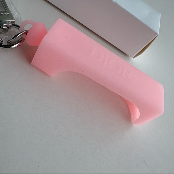 Dior Soft Pink Silicone Lip Oil Holder Key Ring with Star Charm - Picture 6 of 10